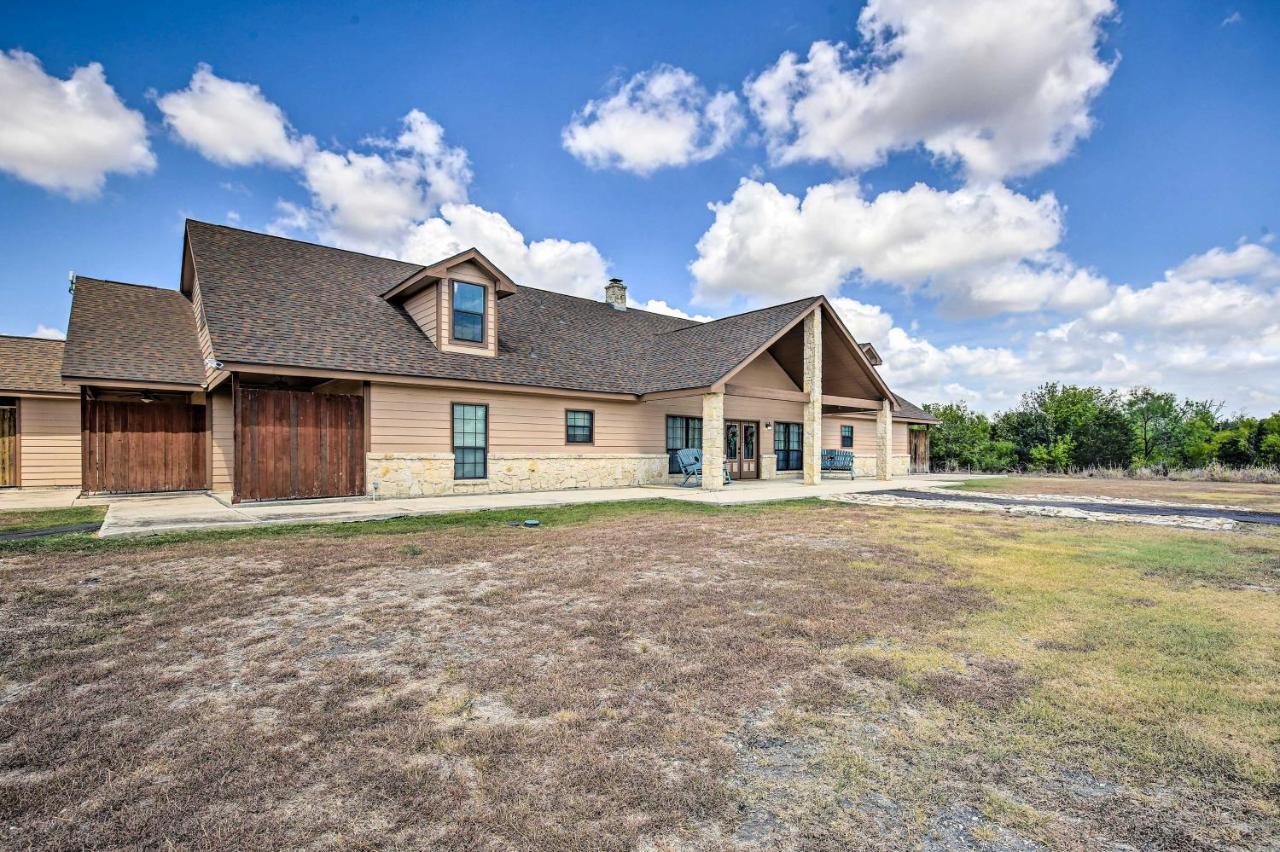 Luxury San Antonio Retreat 110-Acre Private Ranch Βίλα Εξωτερικό φωτογραφία